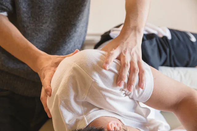 Fizjoterapia – jak wygląda rehabilitacja po różnych urazach?